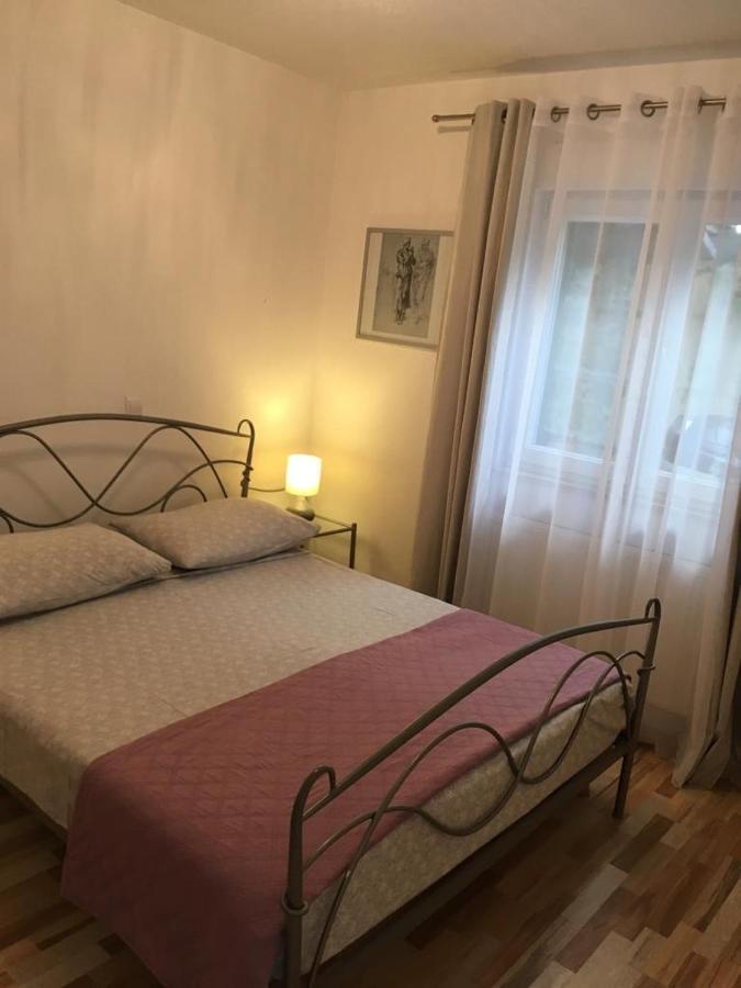 Apartments Salona Трогир Екстериор снимка