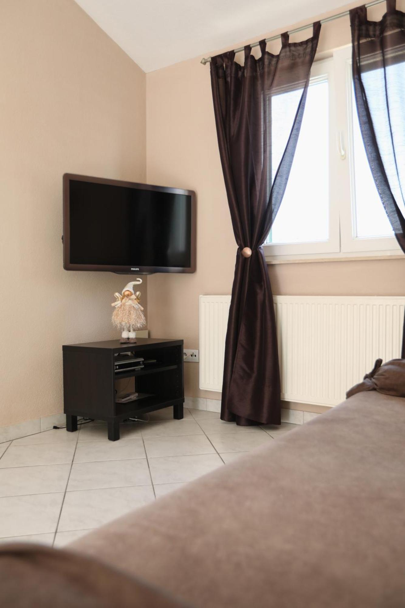 Apartments Salona Трогир Екстериор снимка