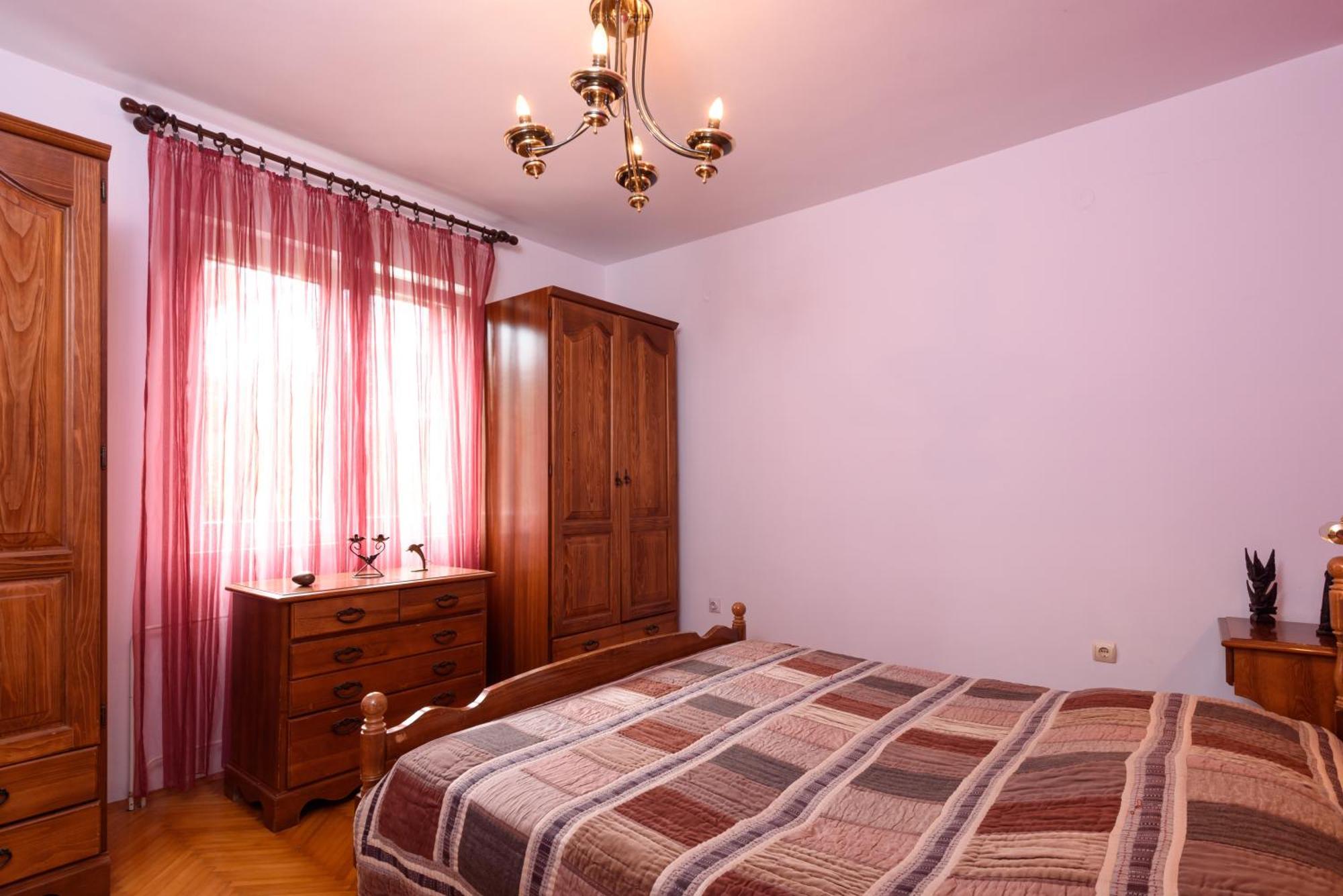 Apartments Salona Трогир Стая снимка