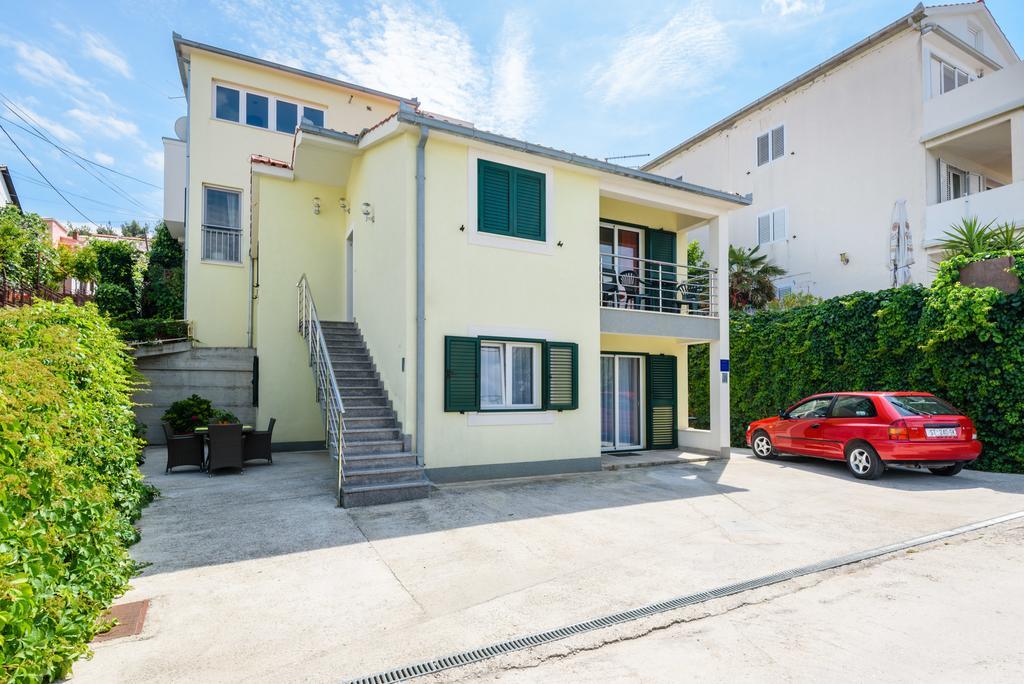Apartments Salona Трогир Екстериор снимка