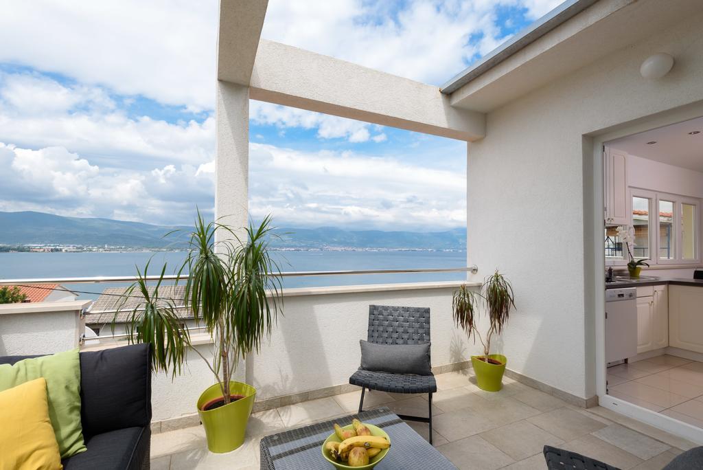 Apartments Salona Трогир Екстериор снимка