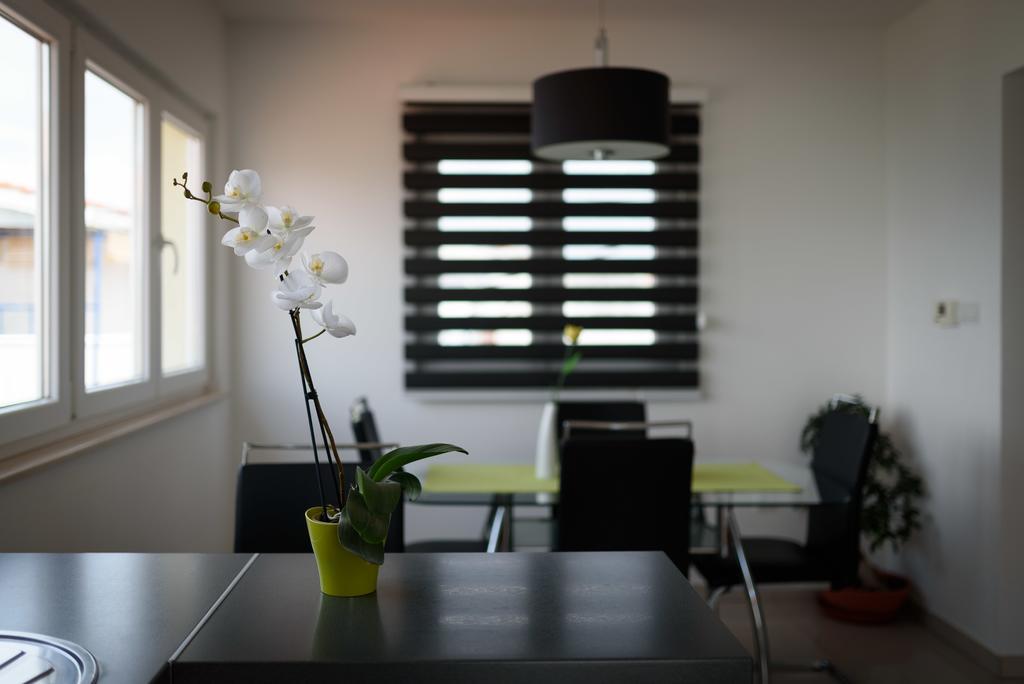 Apartments Salona Трогир Екстериор снимка