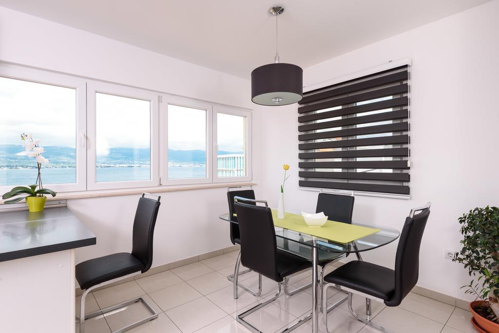 Apartments Salona Трогир Екстериор снимка